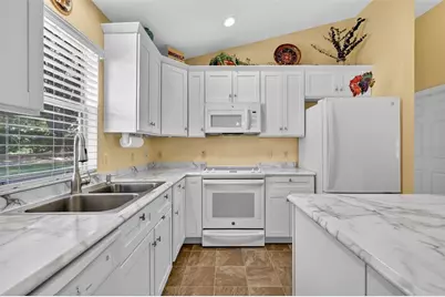 923 Camino Del Rey Drive, The Villages, FL 32159 - Photo 5