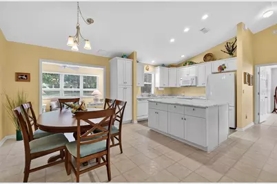 923 Camino Del Rey Drive, The Villages, FL 32159 - Photo 9