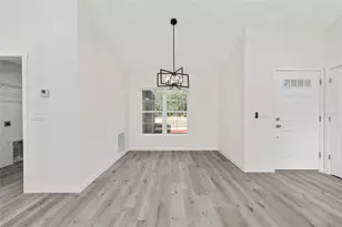 8106 N Voyager Dr, Citrus Springs, FL 34433 - Photo 9