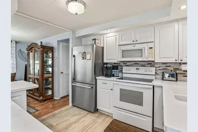 11506 Johnson Circle, Tavares, FL 32778 - Photo 9