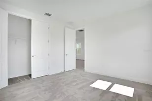 9015 Rothman Ln, Lakewood Ranch, FL 34240 - Photo 13