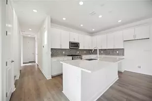 204 Eagleston Ln, Lakewood Ranch, FL 34240 - Photo 13