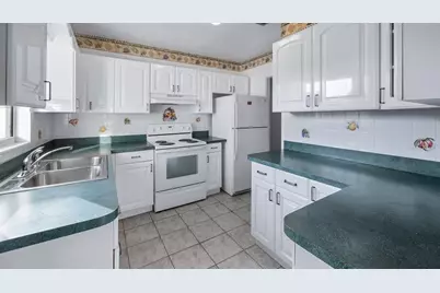 510 N Palm Avenue, Howey in the Hills, FL 34737 - Photo 7