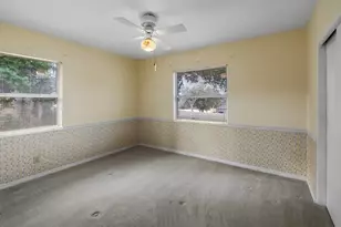 510 N Palm Ave, Howey in the Hills, FL 34737 - Photo 17