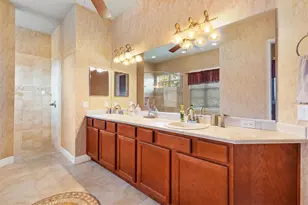 527 Dowling Cir, Lady Lake, FL 32159 - Photo 25