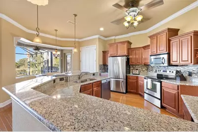 527 Dowling Circle, Lady Lake, FL 32159 - Photo 17