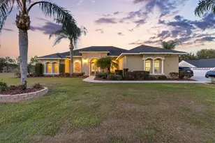 527 Dowling Cir, Lady Lake, FL 32159 - Photo 3