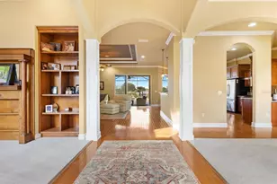 527 Dowling Cir, Lady Lake, FL 32159 - Photo 5