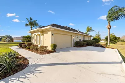 527 Dowling Circle, Lady Lake, FL 32159 - Photo 3