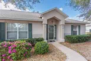 2256 Lake Pointe Cir, Leesburg, FL 34748 - Photo 3