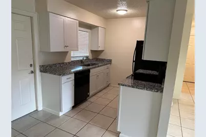822 S Lone Oak Drive #B, Leesburg, FL 34748 - Photo 13