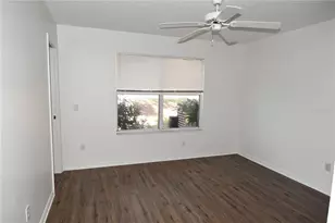 915 Ramos Dr, The Villages, FL 32159 - Photo 15