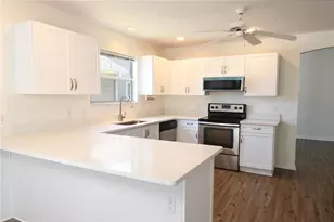 915 Ramos Dr, The Villages, FL 32159 - Photo 5