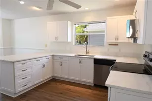 915 Ramos Dr, The Villages, FL 32159 - Photo 3