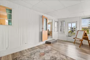 465 Marina Ln, Tavares, FL 32778 - Photo 5