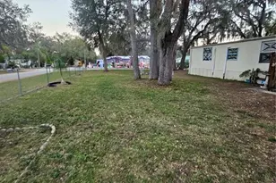 24950 SE 167th Pl, Umatilla, FL 32784 - Photo 3