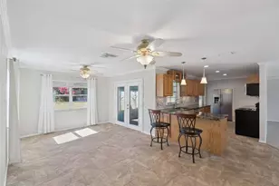 33415 Picciola Dr, Fruitland Park, FL 34731 - Photo 5