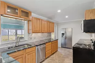 33415 Picciola Dr, Fruitland Park, FL 34731 - Photo 11