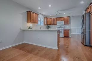 769 Turbeville Terrace, The Villages, FL 32162 - Photo 11