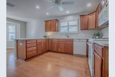 769 Turbeville Terrace, The Villages, FL 32162 - Photo 5