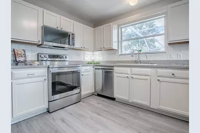 702 Perez Place, The Villages, FL 32159 - Photo 19