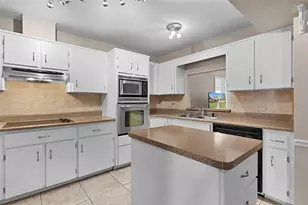 602 4th Ave, Lady Lake, FL 32159 - Photo 13