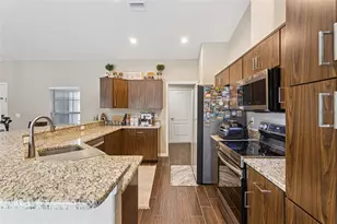 33134 Easter Dr, Ridge Manor Estates, FL 33597 - Photo 9