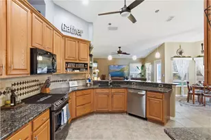 1023 Princeton Dr, Clermont, FL 34711 - Photo 11