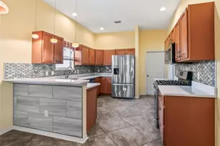 8061 SE 167th Hilltop Loop, The Villages, FL 32162 - Photo 25