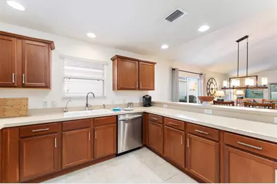 1131 Southern Sun Drive, The Villages, FL 32162 - Photo 17