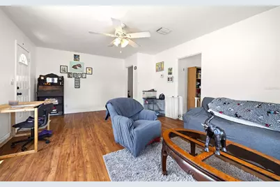 750 N Kentucky Avenue, Umatilla, FL 32784 - Photo 13