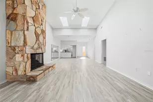 1111 Lakeshore Dr, Eustis, FL 32726 - Photo 15