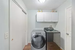 2805 Burgos Dr, The Villages, FL 32162 - Photo 15