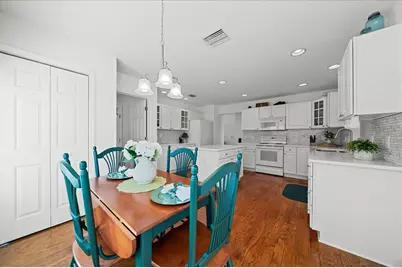 2052 Palo Alto Avenue, The Villages, FL 32159 - Photo 15