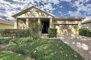 107 Crescent Moon Dr, Groveland, FL 34736 - Photo 1