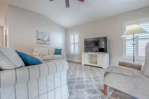 17101 SE 94th Berrien Ct, The Villages, FL 32162 - Photo 3