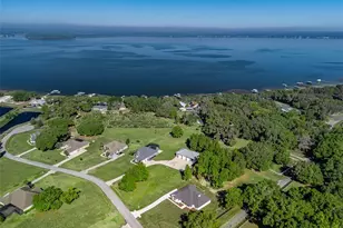 13945 SE 156th Ln, Weirsdale, FL 32195 - Photo 13