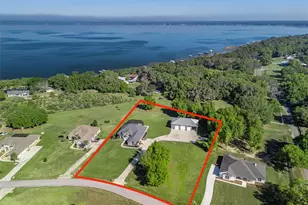 13945 SE 156th Ln, Weirsdale, FL 32195 - Photo 9