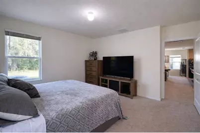 6930 Silverado Ranch Boulevard, Zephyrhills, FL 33541 - Photo 9