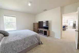 6930 Silverado Ranch Blvd, Zephyrhills, FL 33541 - Photo 27