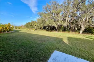 6930 Silverado Ranch Blvd, Zephyrhills, FL 33541 - Photo 19