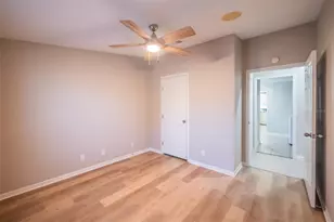 27925 N Pelican Isle Dr, Leesburg, FL 34748 - Photo 29