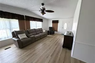 1664 Elkhart Cir, Tavares, FL 32778 - Photo 7