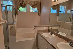 3370 St Lucia Ct, Tavares, FL 32778 - Photo 21