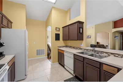 415 Regatta Drive, Groveland, FL 34736 - Photo 11