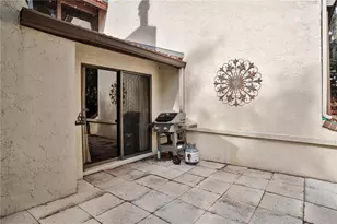 402 Clusterwood Dr, Yalaha, FL 34797 - Photo 37