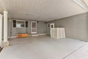 2353 W Coach N' 4 Dr, Leesburg, FL 34748 - Photo 5