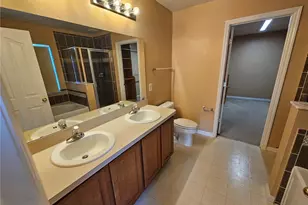 1881 Strathmore Cir, Mount Dora, FL 32757 - Photo 9