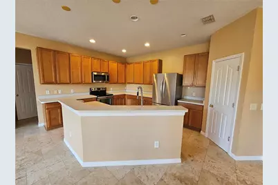 1881 Strathmore Circle, Mount Dora, FL 32757 - Photo 5