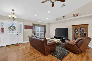 35043 Silver Oak Dr, Leesburg, FL 34788 - Photo 9